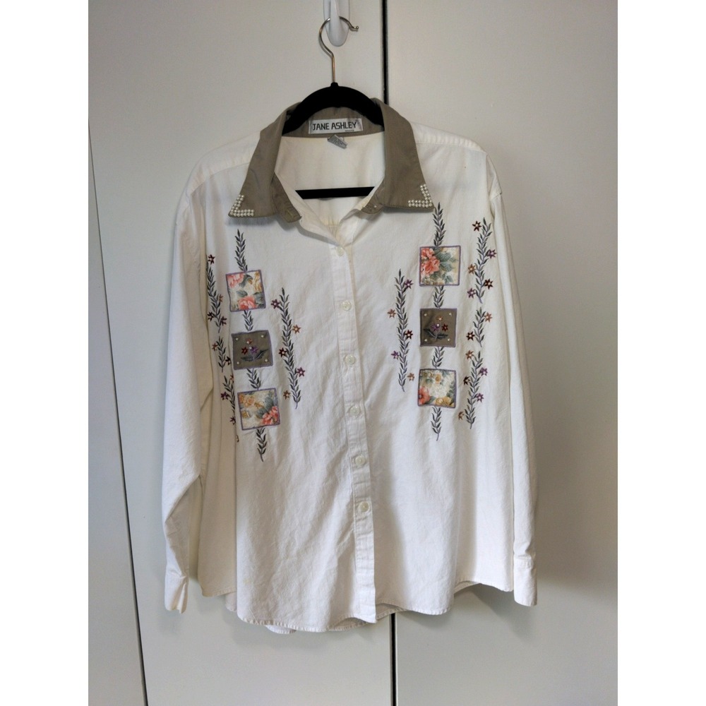 Vintage Women's Embroidered Shirt Size 3x Pearl Details Feminine Country Chic